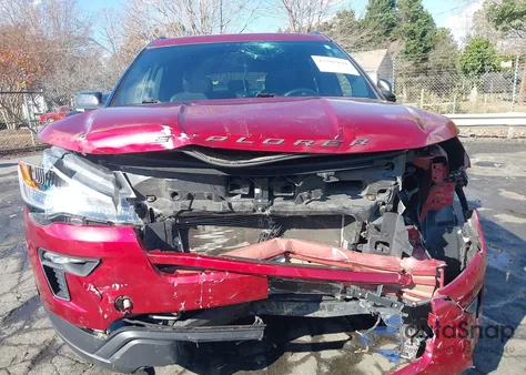 2018 Ford Explorer Xlt z USA, uszkodzony, nr VIN 1FM5K8D86JGA50582